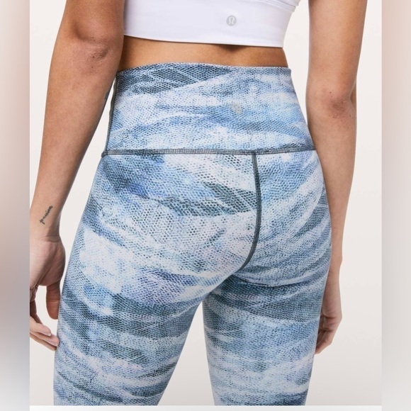 LULULEMON Wunder Under High Rise 7/8 Tight - Picture 3 of 7